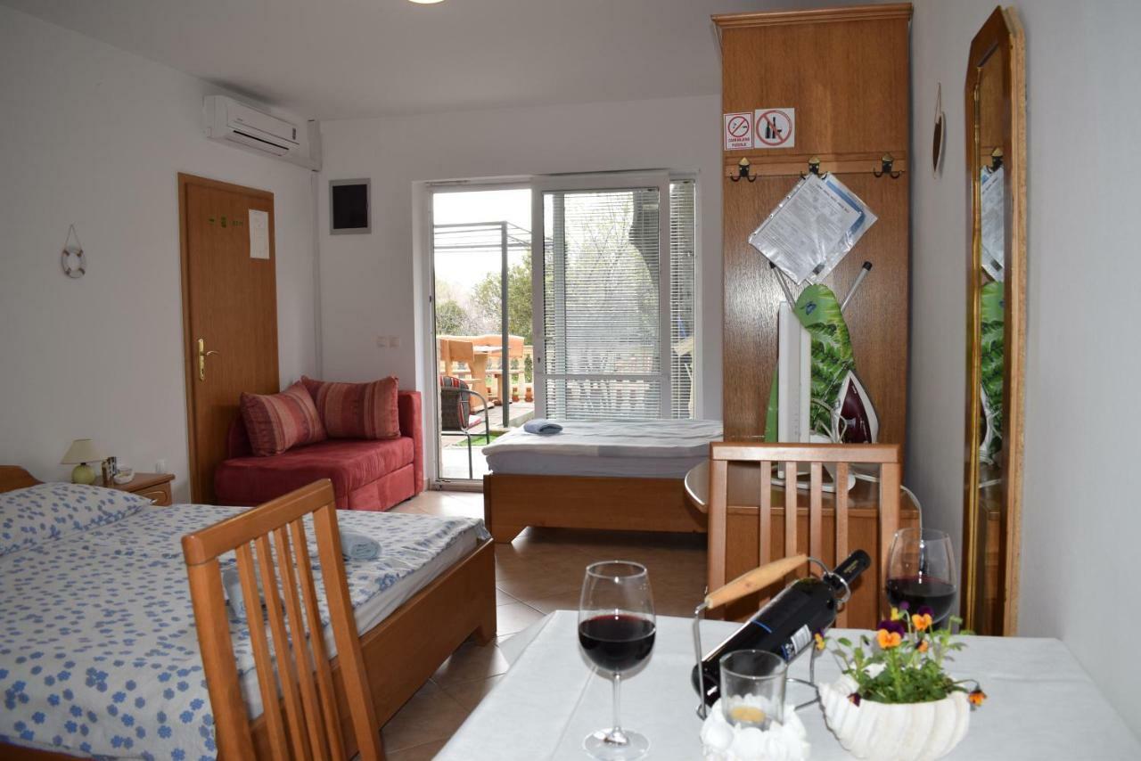 K&d Apartment Novi Vinodolski